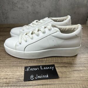 Steve Madden~Women’s~“Bertie” White Sneakers~Size 11 M